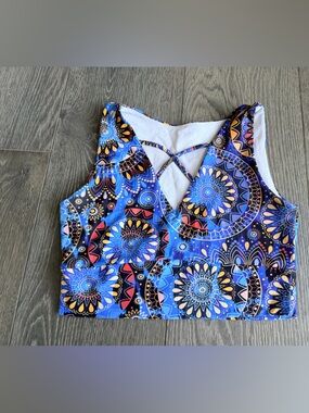 Exotica Blue Gold Mandala Print Performance Reversible Comfort Crop Top Size M